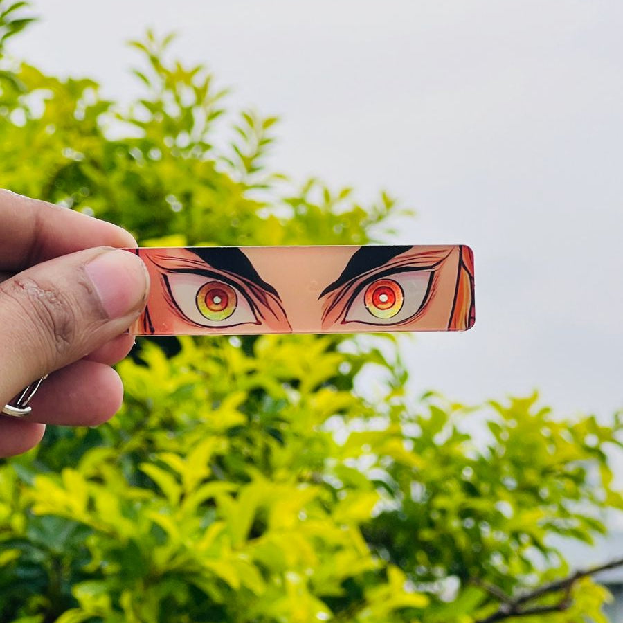 Rengoku Kyojuro – Flame Hashira Glowing Eye Keychain